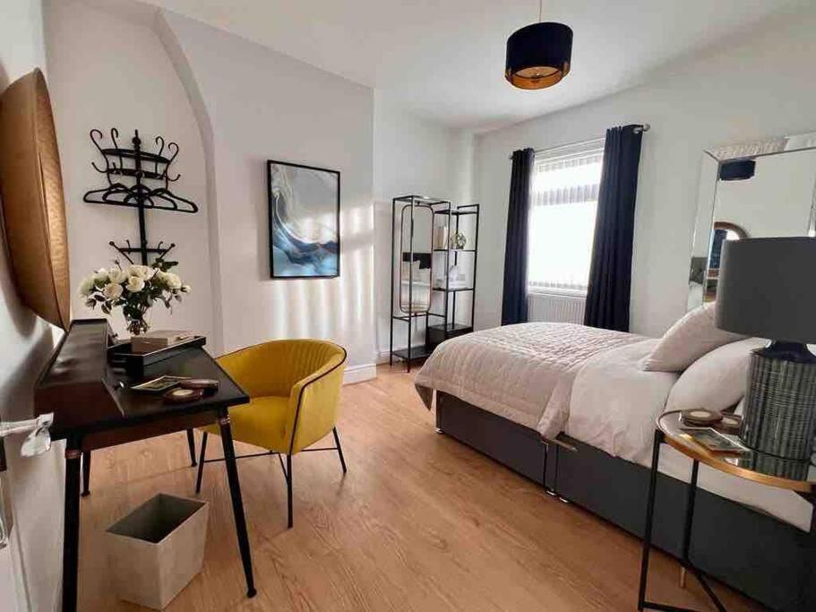 Anfield Sleeps 5 Close To Lfc Free Parking * Liverpool
