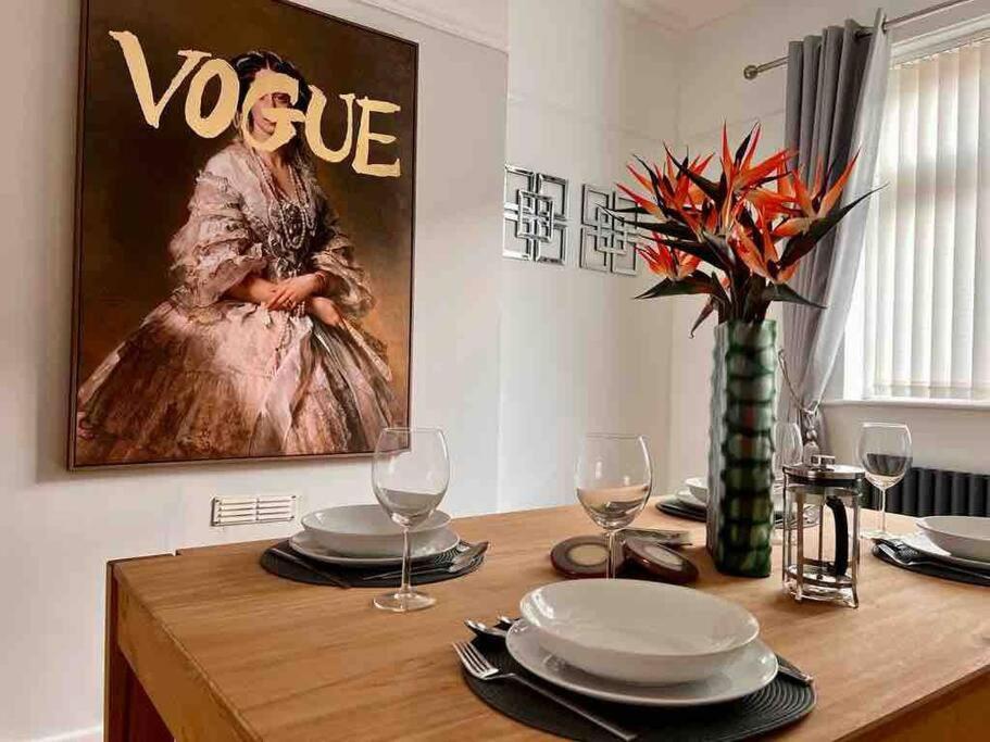 Holiday home Anfield Sleeps 5 Close To Lfc Free Parking *